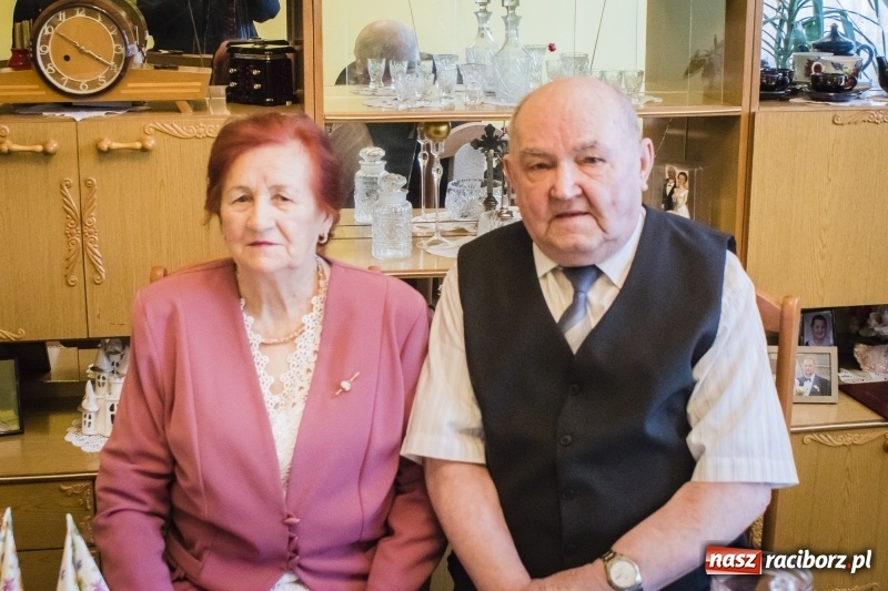 Zdjęcie w galerii na portalu naszraciborz.pl: 60 lat razem. Diamentowe gody Janiny i Jana Nowogórskich wiadomości z regionu