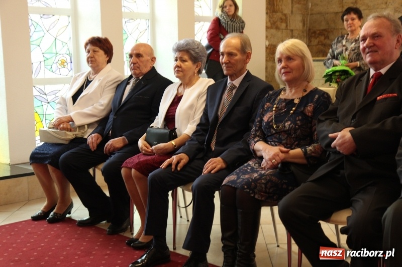 Zdjęcie w galerii na portalu naszraciborz.pl: To nie były słowa rzucone na wiatr… Złote gody w raciborskim USC wiadomości z regionu