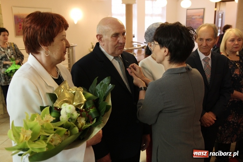 Zdjęcie w galerii na portalu naszraciborz.pl: To nie były słowa rzucone na wiatr… Złote gody w raciborskim USC wiadomości z regionu