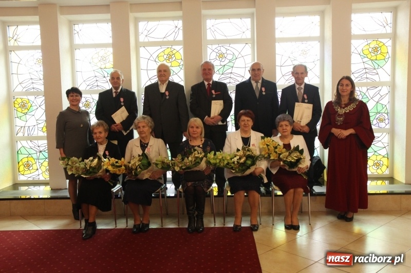 Zdjęcie w galerii na portalu naszraciborz.pl: To nie były słowa rzucone na wiatr… Złote gody w raciborskim USC wiadomości z regionu