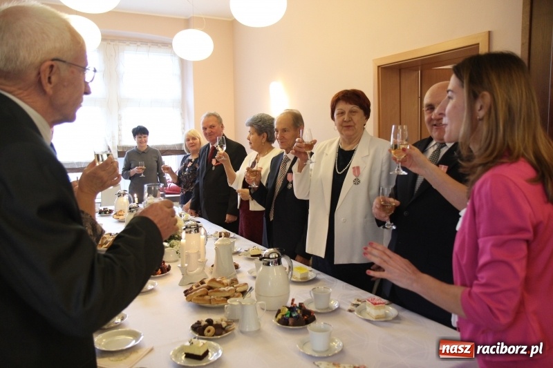Zdjęcie w galerii na portalu naszraciborz.pl: To nie były słowa rzucone na wiatr… Złote gody w raciborskim USC wiadomości z regionu