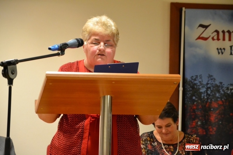 Zdjęcie w galerii na portalu naszraciborz.pl: Z uśmiechem, ale i do bólu - promocja książki Zbigniewa Woźniaka na Zamku Piastowskim wiadomości z regionu