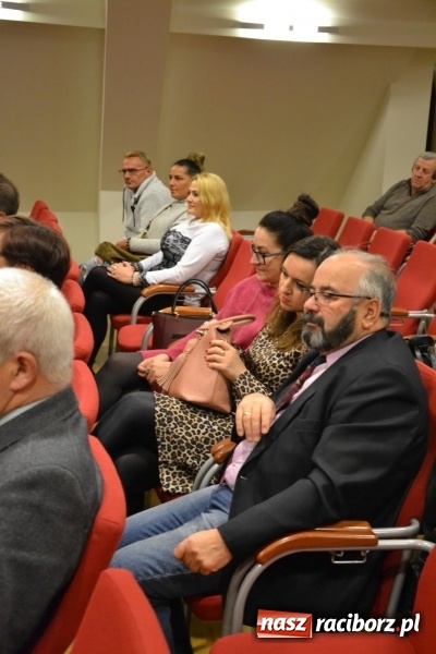 Zdjęcie w galerii na portalu naszraciborz.pl: Z uśmiechem, ale i do bólu - promocja książki Zbigniewa Woźniaka na Zamku Piastowskim wiadomości z regionu