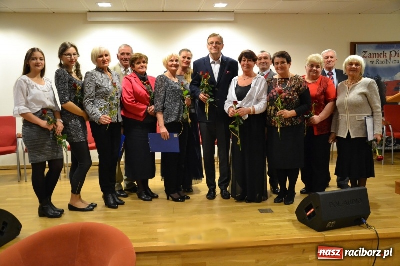 Zdjęcie w galerii na portalu naszraciborz.pl: Z uśmiechem, ale i do bólu - promocja książki Zbigniewa Woźniaka na Zamku Piastowskim wiadomości z regionu