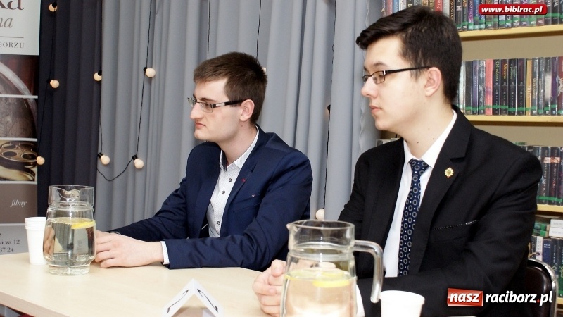 Zdjęcie w galerii na portalu naszraciborz.pl: Konkurs Co Ty wiesz o Raciborzu w raciborskiej bibliotece wiadomości z regionu