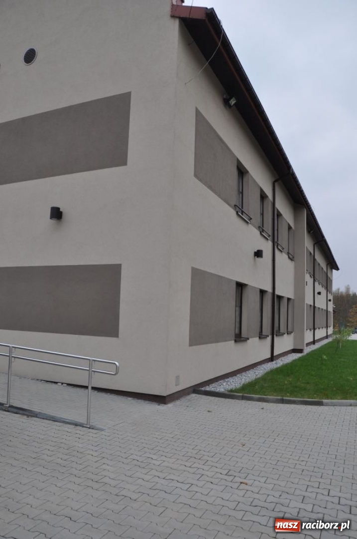 Zdjęcie w galerii na portalu naszraciborz.pl: Uroczyste otwarcie Zakładu Pielęgnacyjno-Opiekuńczego w Kuźni Raciborskiej wiadomości z regionu