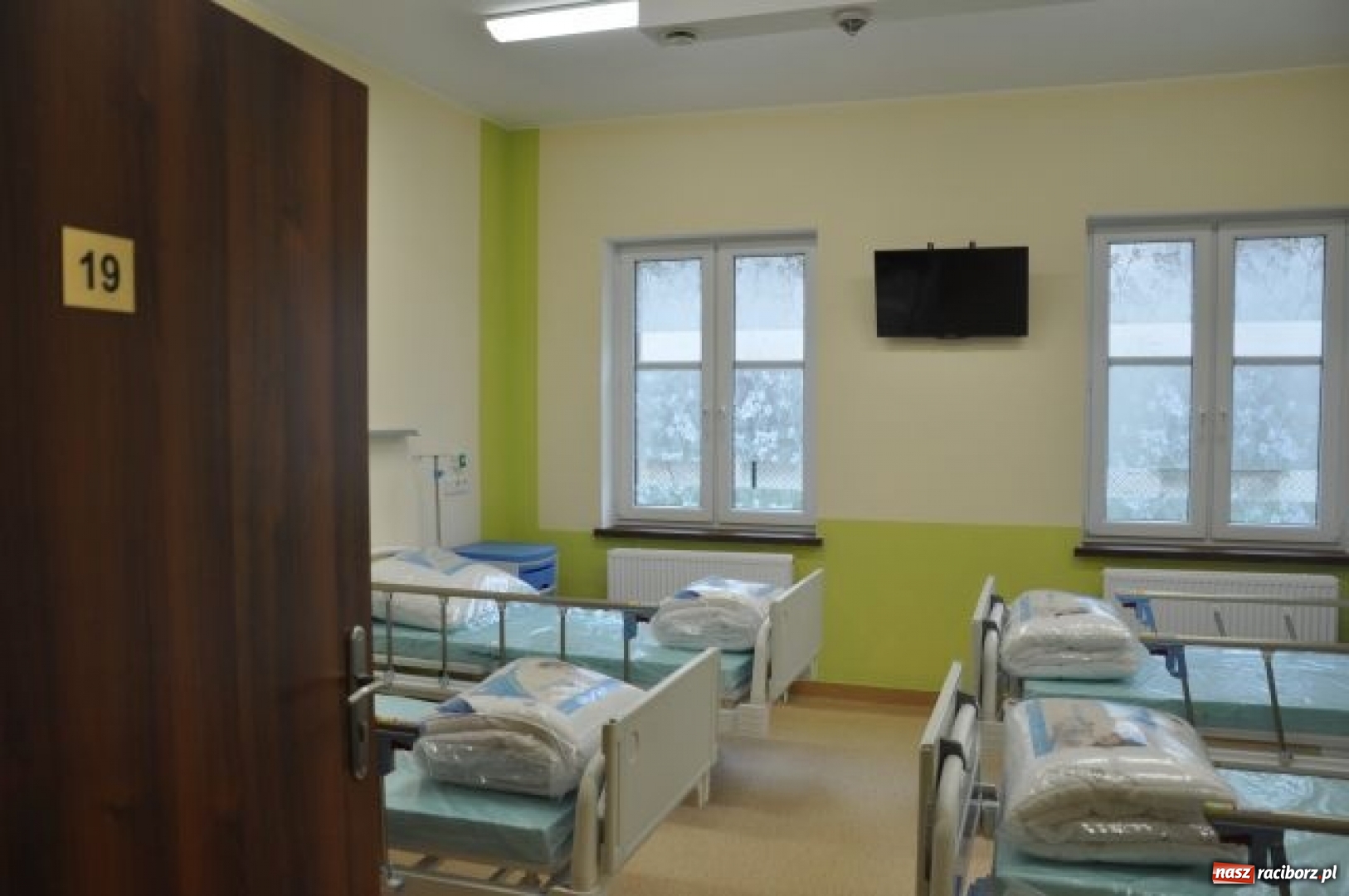 Zdjęcie w galerii na portalu naszraciborz.pl: Uroczyste otwarcie Zakładu Pielęgnacyjno-Opiekuńczego w Kuźni Raciborskiej wiadomości z regionu