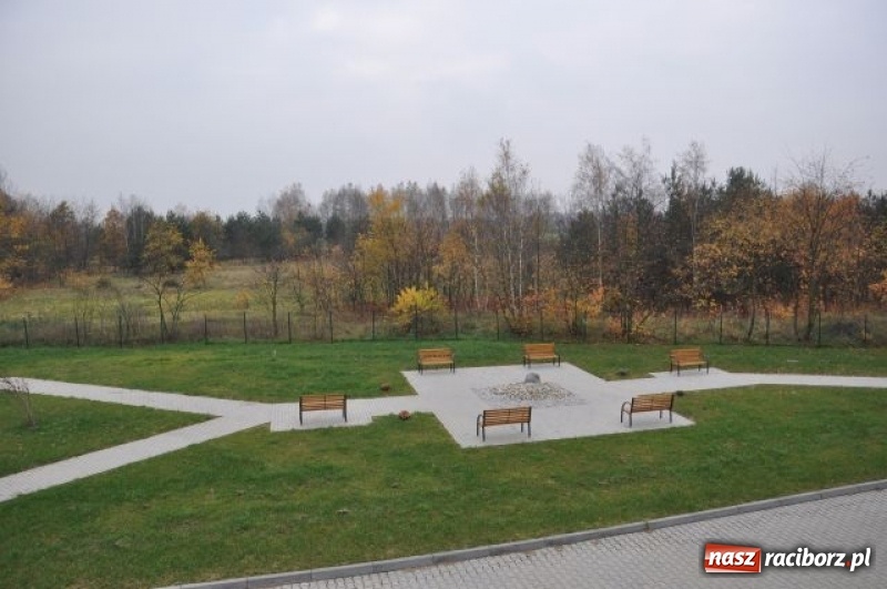 Zdjęcie w galerii na portalu naszraciborz.pl: Uroczyste otwarcie Zakładu Pielęgnacyjno-Opiekuńczego w Kuźni Raciborskiej wiadomości z regionu