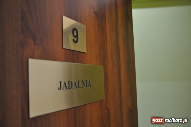 Zdjęcie w galerii na portalu naszraciborz.pl: Uroczyste otwarcie Zakładu Pielęgnacyjno-Opiekuńczego w Kuźni Raciborskiej wiadomości z regionu