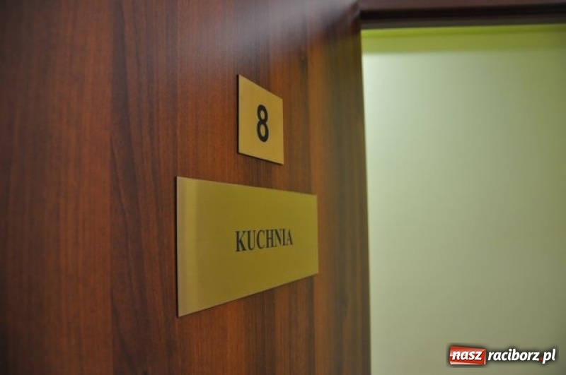 Zdjęcie w galerii na portalu naszraciborz.pl: Uroczyste otwarcie Zakładu Pielęgnacyjno-Opiekuńczego w Kuźni Raciborskiej wiadomości z regionu