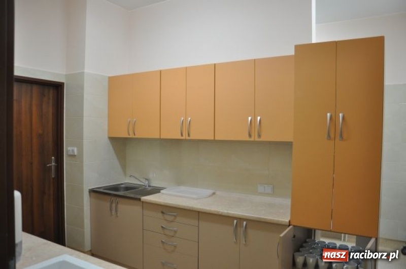 Zdjęcie w galerii na portalu naszraciborz.pl: Uroczyste otwarcie Zakładu Pielęgnacyjno-Opiekuńczego w Kuźni Raciborskiej wiadomości z regionu