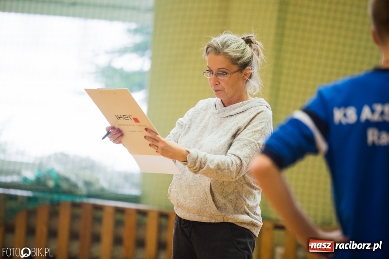 Zdjęcie w galerii na portalu naszraciborz.pl: Turniej dwójek siatkarskich dziewcząt w SP 18 wiadomości z regionu
