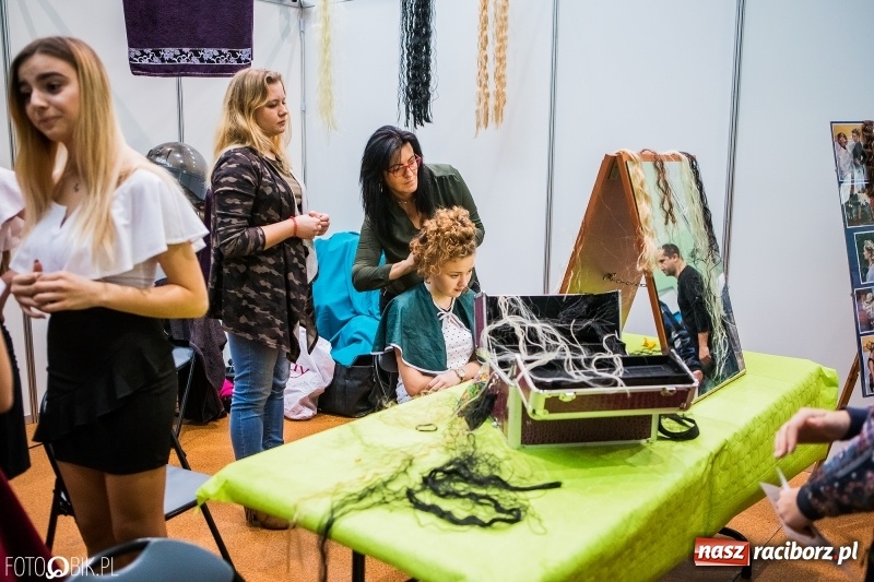 Zdjęcie w galerii na portalu naszraciborz.pl: Ponad 1000 uczniów na Festiwalu Perspektyw w Raciborzu wiadomości z regionu