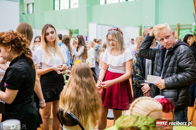 Zdjęcie w galerii na portalu naszraciborz.pl: Ponad 1000 uczniów na Festiwalu Perspektyw w Raciborzu wiadomości z regionu