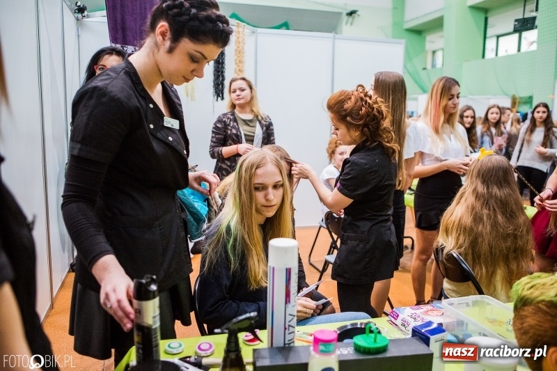 Zdjęcie w galerii na portalu naszraciborz.pl: Ponad 1000 uczniów na Festiwalu Perspektyw w Raciborzu wiadomości z regionu