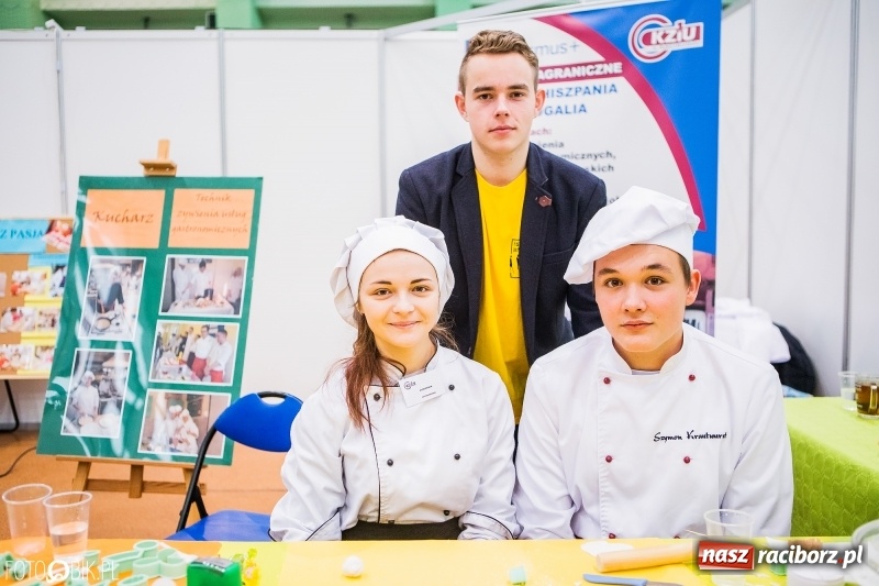 Zdjęcie w galerii na portalu naszraciborz.pl: Ponad 1000 uczniów na Festiwalu Perspektyw w Raciborzu wiadomości z regionu