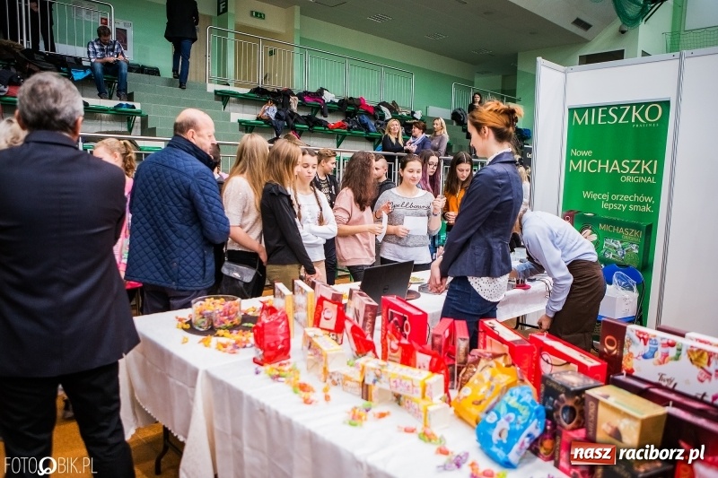 Zdjęcie w galerii na portalu naszraciborz.pl: Ponad 1000 uczniów na Festiwalu Perspektyw w Raciborzu wiadomości z regionu