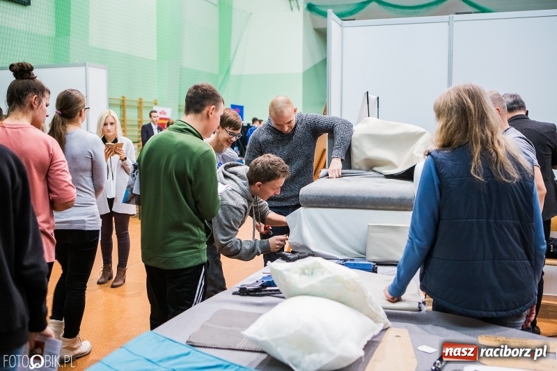 Zdjęcie w galerii na portalu naszraciborz.pl: Ponad 1000 uczniów na Festiwalu Perspektyw w Raciborzu wiadomości z regionu