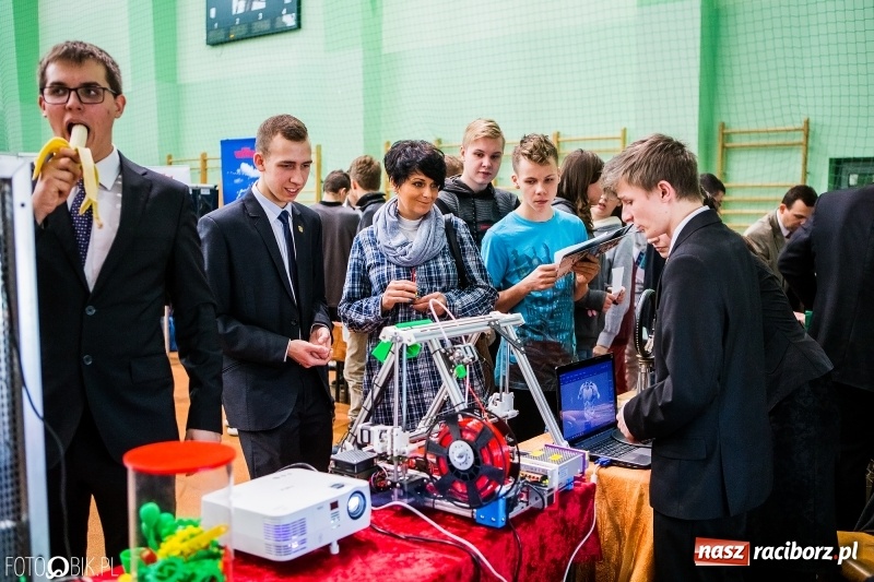 Zdjęcie w galerii na portalu naszraciborz.pl: Ponad 1000 uczniów na Festiwalu Perspektyw w Raciborzu wiadomości z regionu