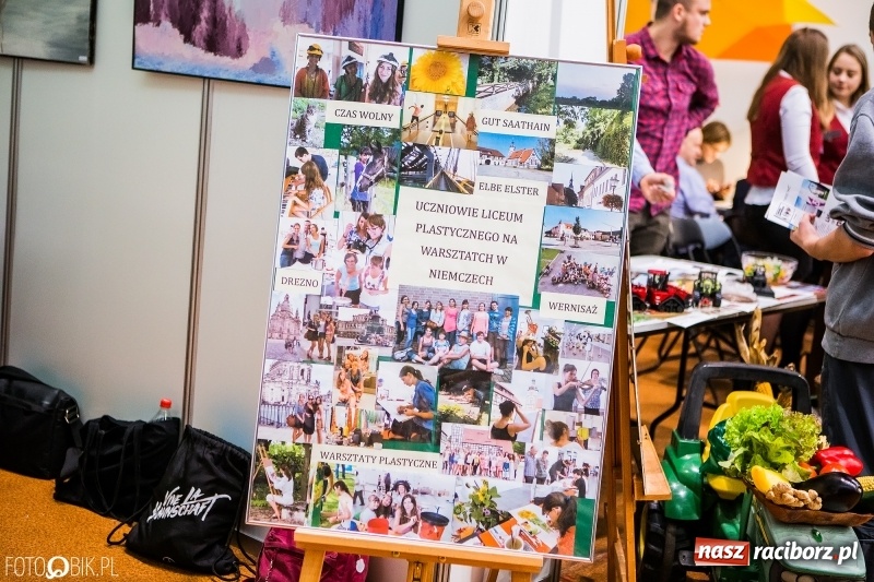 Zdjęcie w galerii na portalu naszraciborz.pl: Ponad 1000 uczniów na Festiwalu Perspektyw w Raciborzu wiadomości z regionu