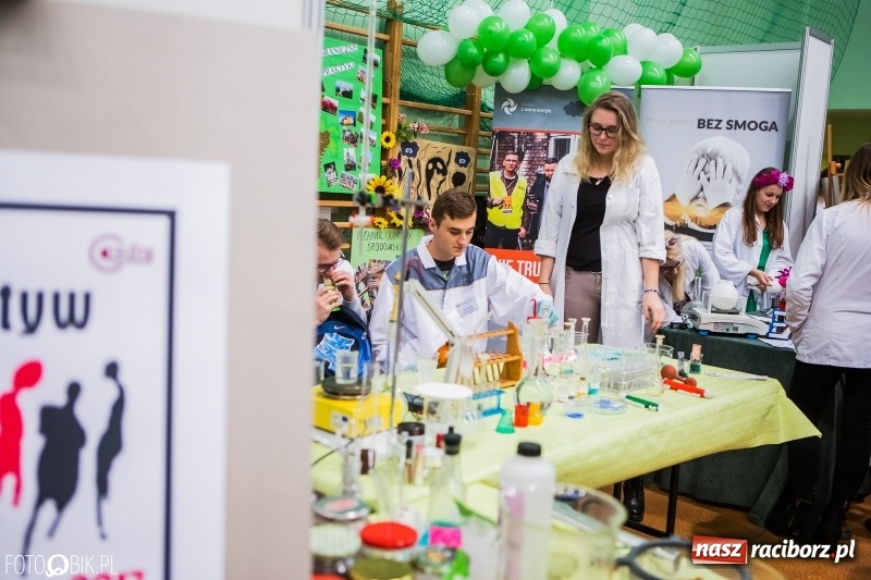 Zdjęcie w galerii na portalu naszraciborz.pl: Ponad 1000 uczniów na Festiwalu Perspektyw w Raciborzu wiadomości z regionu