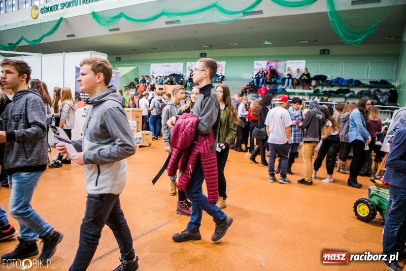 Zdjęcie w galerii na portalu naszraciborz.pl: Ponad 1000 uczniów na Festiwalu Perspektyw w Raciborzu wiadomości z regionu