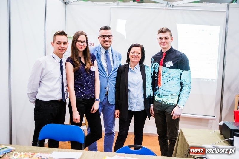 Zdjęcie w galerii na portalu naszraciborz.pl: Ponad 1000 uczniów na Festiwalu Perspektyw w Raciborzu wiadomości z regionu