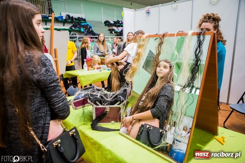 Zdjęcie w galerii na portalu naszraciborz.pl: Ponad 1000 uczniów na Festiwalu Perspektyw w Raciborzu wiadomości z regionu