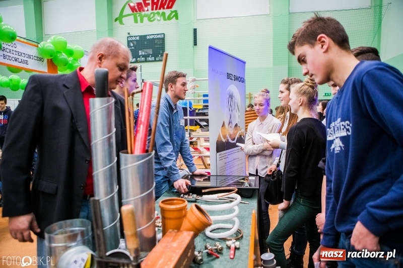 Zdjęcie w galerii na portalu naszraciborz.pl: Ponad 1000 uczniów na Festiwalu Perspektyw w Raciborzu wiadomości z regionu