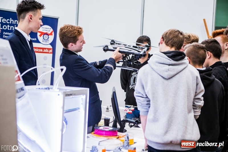 Zdjęcie w galerii na portalu naszraciborz.pl: Ponad 1000 uczniów na Festiwalu Perspektyw w Raciborzu wiadomości z regionu