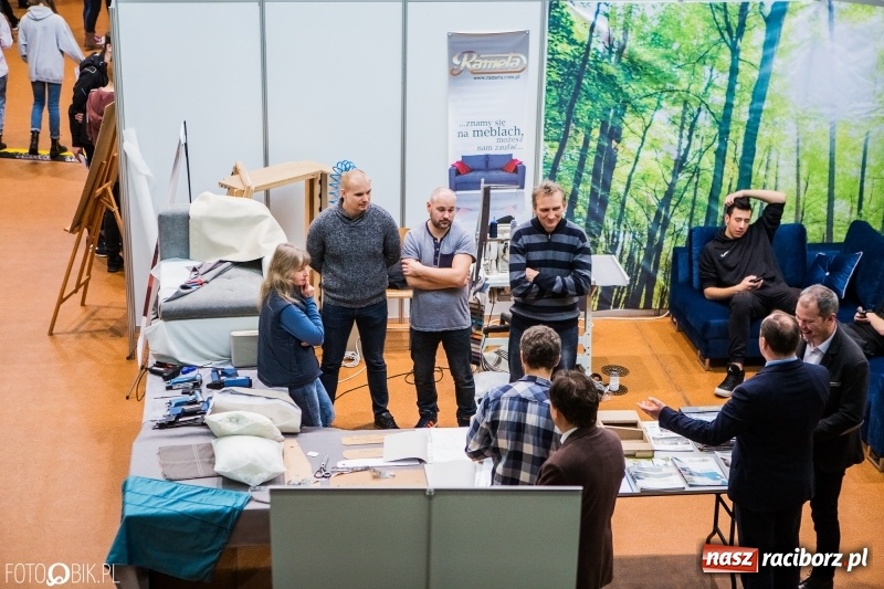 Zdjęcie w galerii na portalu naszraciborz.pl: Ponad 1000 uczniów na Festiwalu Perspektyw w Raciborzu wiadomości z regionu