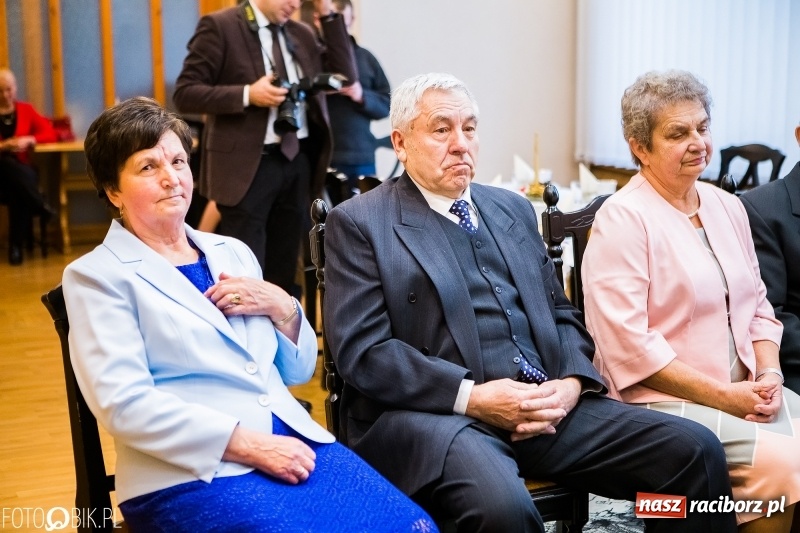 Zdjęcie w galerii na portalu naszraciborz.pl: Trwajcie razem w radości i smutkach. Złote Gody w Pietrowicach Wielkich wiadomości z regionu