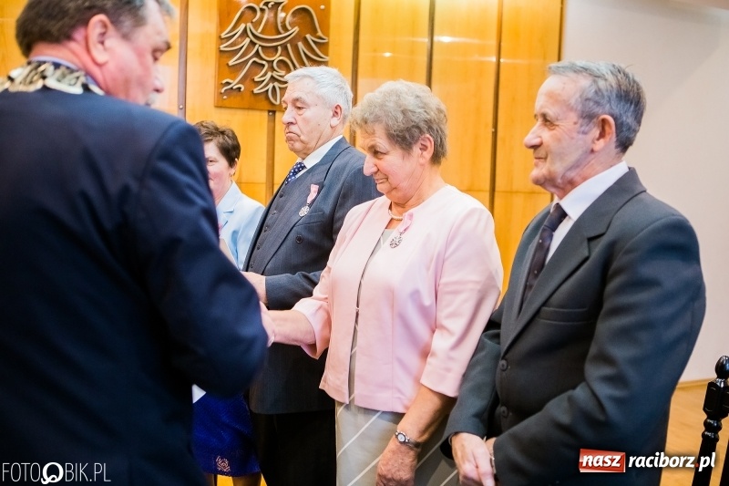 Zdjęcie w galerii na portalu naszraciborz.pl: Trwajcie razem w radości i smutkach. Złote Gody w Pietrowicach Wielkich wiadomości z regionu