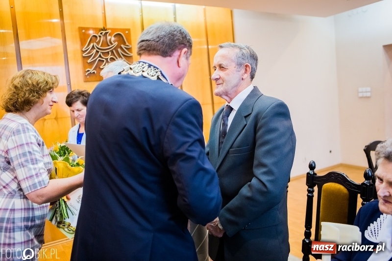 Zdjęcie w galerii na portalu naszraciborz.pl: Trwajcie razem w radości i smutkach. Złote Gody w Pietrowicach Wielkich wiadomości z regionu