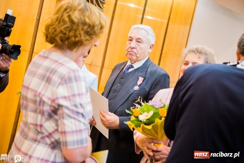 Zdjęcie w galerii na portalu naszraciborz.pl: Trwajcie razem w radości i smutkach. Złote Gody w Pietrowicach Wielkich wiadomości z regionu