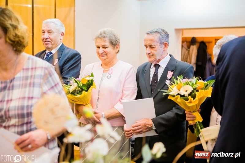 Zdjęcie w galerii na portalu naszraciborz.pl: Trwajcie razem w radości i smutkach. Złote Gody w Pietrowicach Wielkich wiadomości z regionu