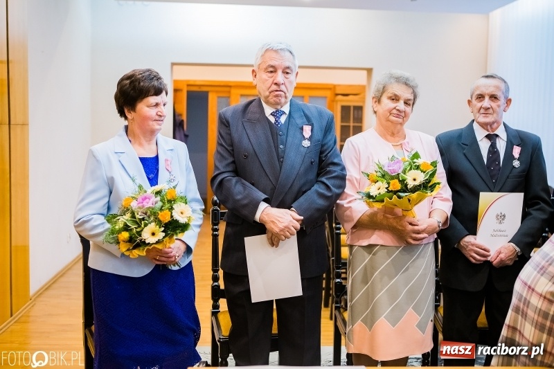 Zdjęcie w galerii na portalu naszraciborz.pl: Trwajcie razem w radości i smutkach. Złote Gody w Pietrowicach Wielkich wiadomości z regionu