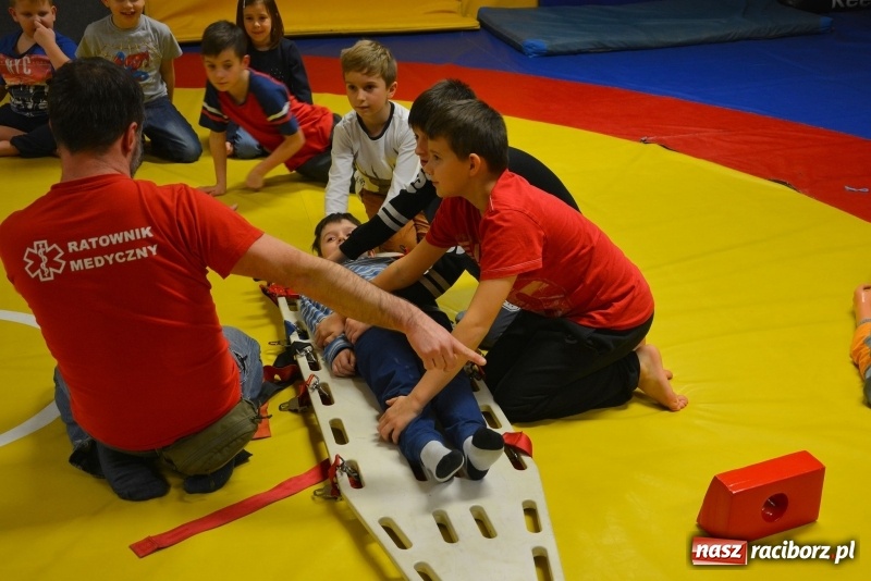 Zdjęcie w galerii na portalu naszraciborz.pl: Zajęcia profilaktyczne w klubie Łamator wiadomości z regionu