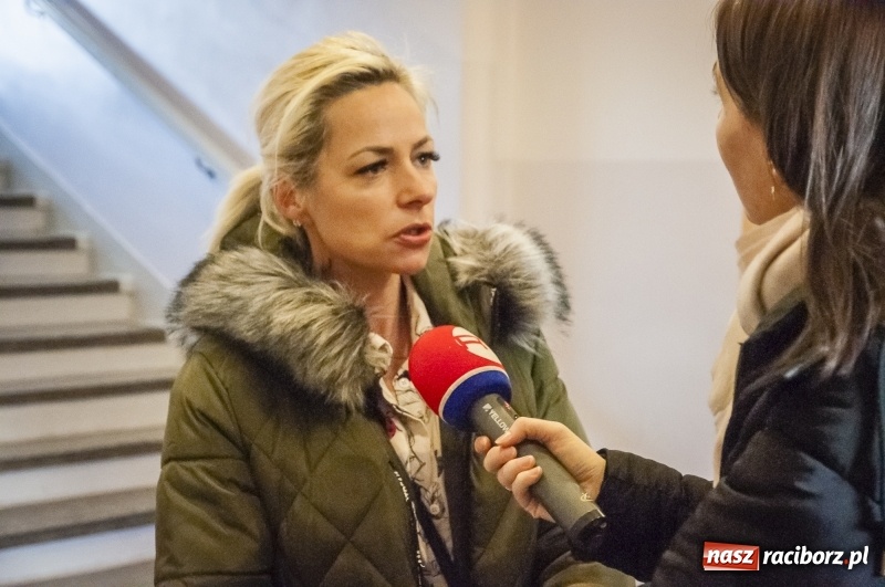 Zdjęcie w galerii na portalu naszraciborz.pl: Mini konwój darów serca pojechał do szkoły w Rumunii wiadomości z regionu