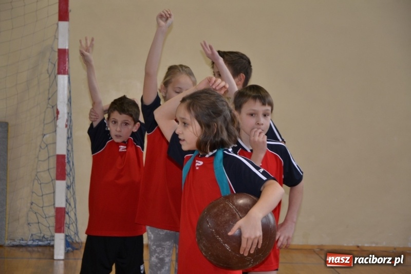 Zdjęcie w galerii na portalu naszraciborz.pl: Gminny turniej gier i zabaw gminy Krzyżanowice wiadomości z regionu