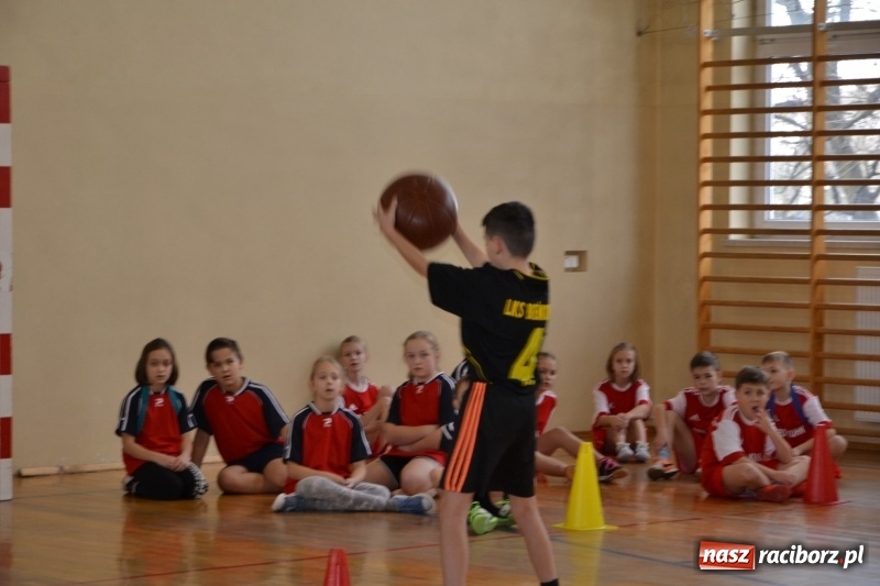 Zdjęcie w galerii na portalu naszraciborz.pl: Gminny turniej gier i zabaw gminy Krzyżanowice wiadomości z regionu