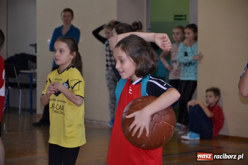 Zdjęcie w galerii na portalu naszraciborz.pl: Gminny turniej gier i zabaw gminy Krzyżanowice wiadomości z regionu