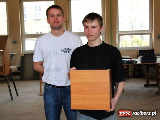 Zdjęcie w galerii na portalu naszraciborz.pl: Najsprawniejsi stolarze w regionie wiadomości z regionu