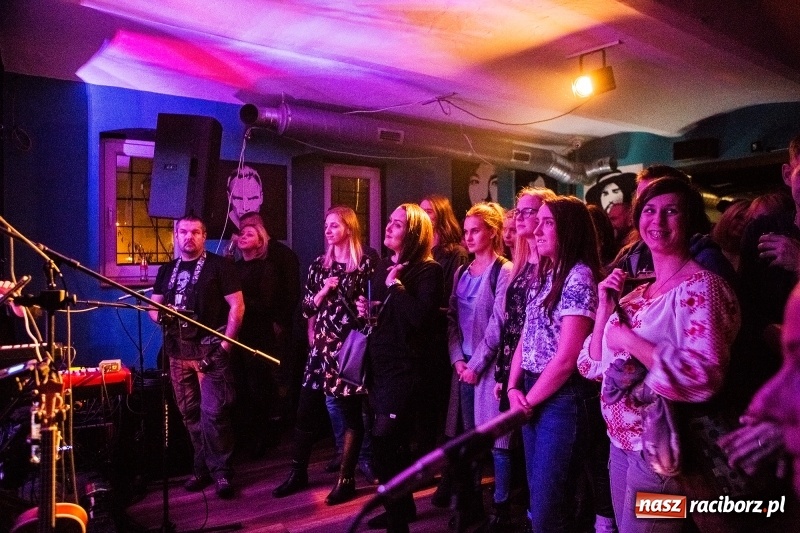 Zdjęcie w galerii na portalu naszraciborz.pl: Koncert zespołu Mikromusic na Końcu Świata wiadomości z regionu