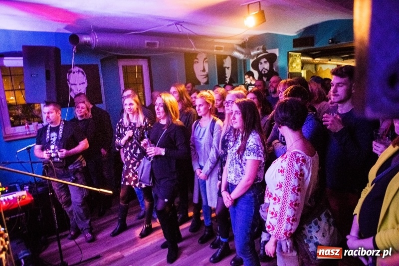 Zdjęcie w galerii na portalu naszraciborz.pl: Koncert zespołu Mikromusic na Końcu Świata wiadomości z regionu