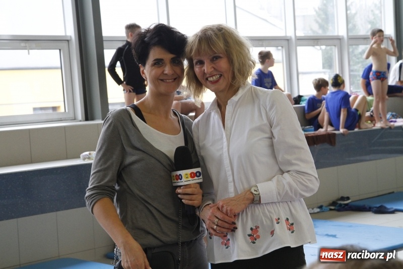 Zdjęcie w galerii na portalu naszraciborz.pl: Mikołajkowe Zawody Pływackie w ZSOMS wiadomości z regionu