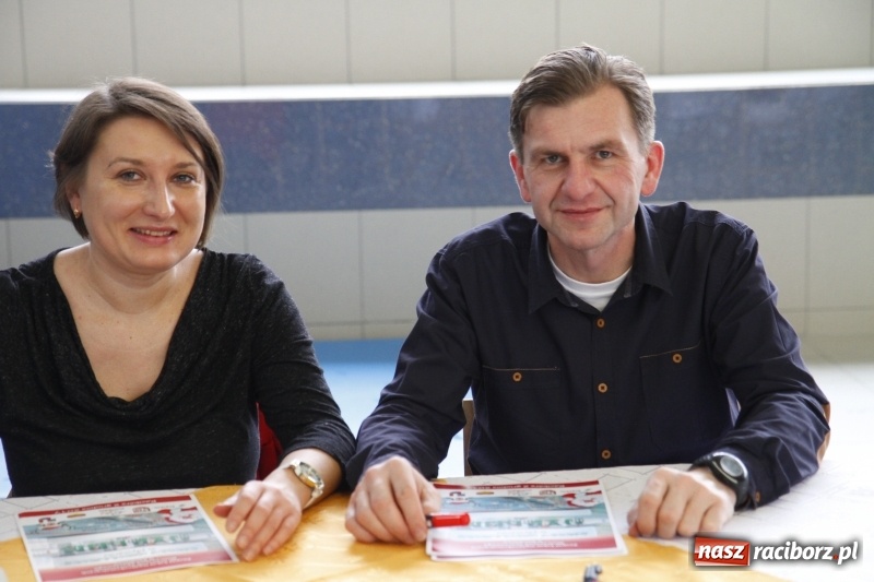 Zdjęcie w galerii na portalu naszraciborz.pl: Mikołajkowe Zawody Pływackie w ZSOMS wiadomości z regionu