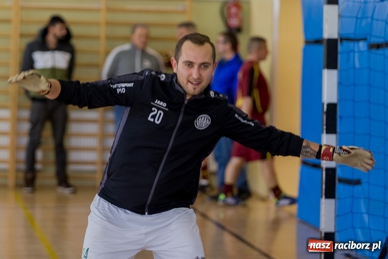 Zdjęcie w galerii na portalu naszraciborz.pl: Sędziowie z Raciborza najlepsi w II Memoriale Oldboyów im. Jana Staniendy  wiadomości z regionu