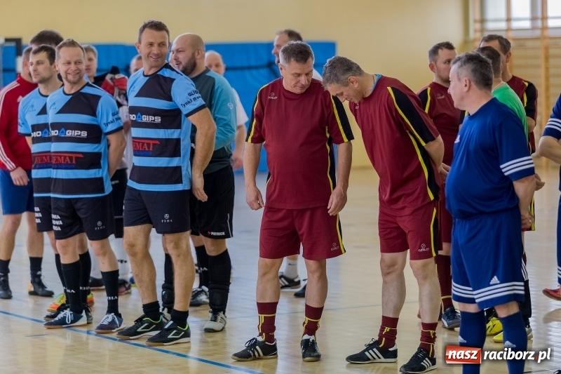 Zdjęcie w galerii na portalu naszraciborz.pl: Sędziowie z Raciborza najlepsi w II Memoriale Oldboyów im. Jana Staniendy  wiadomości z regionu