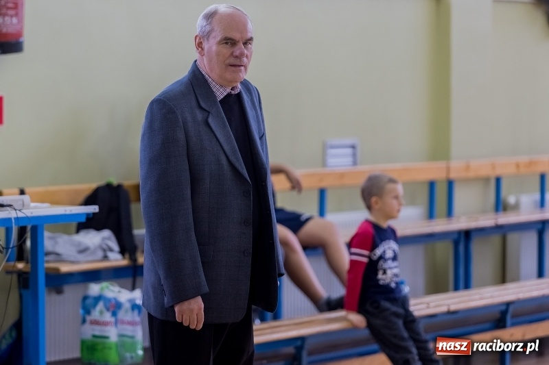 Zdjęcie w galerii na portalu naszraciborz.pl: Sędziowie z Raciborza najlepsi w II Memoriale Oldboyów im. Jana Staniendy  wiadomości z regionu